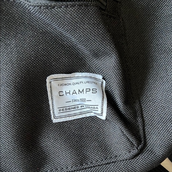 Champs Black Belt Bag Durable and Functional - Picture 2 of 4
